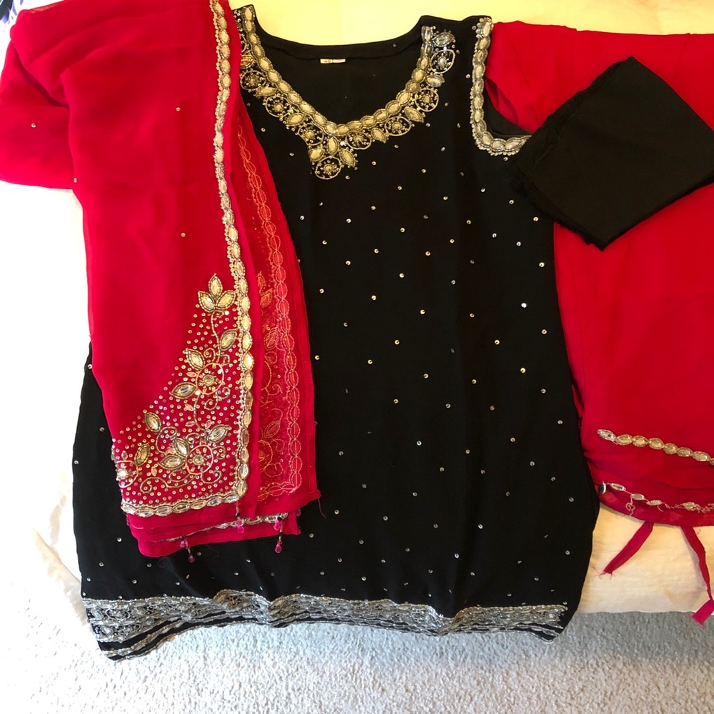 Indian party outfit - shalwar Kameez